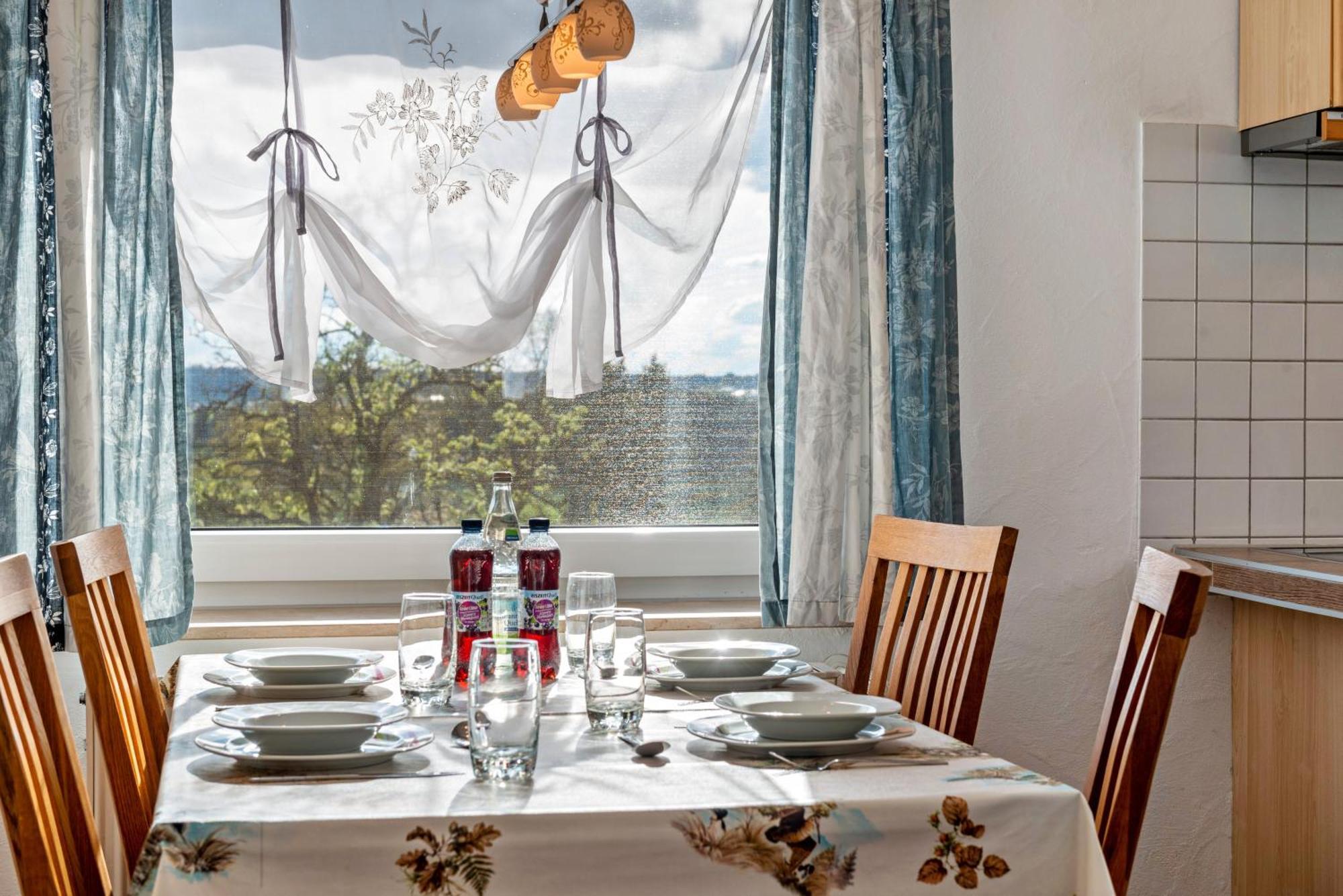 Arnold Laubbach Apartment Ostrach Екстериор снимка