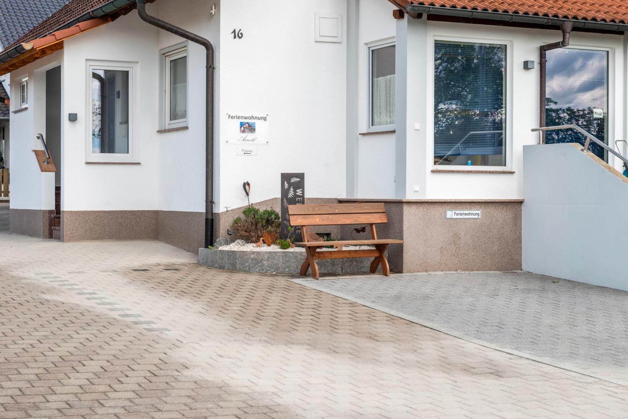 Arnold Laubbach Apartment Ostrach Екстериор снимка