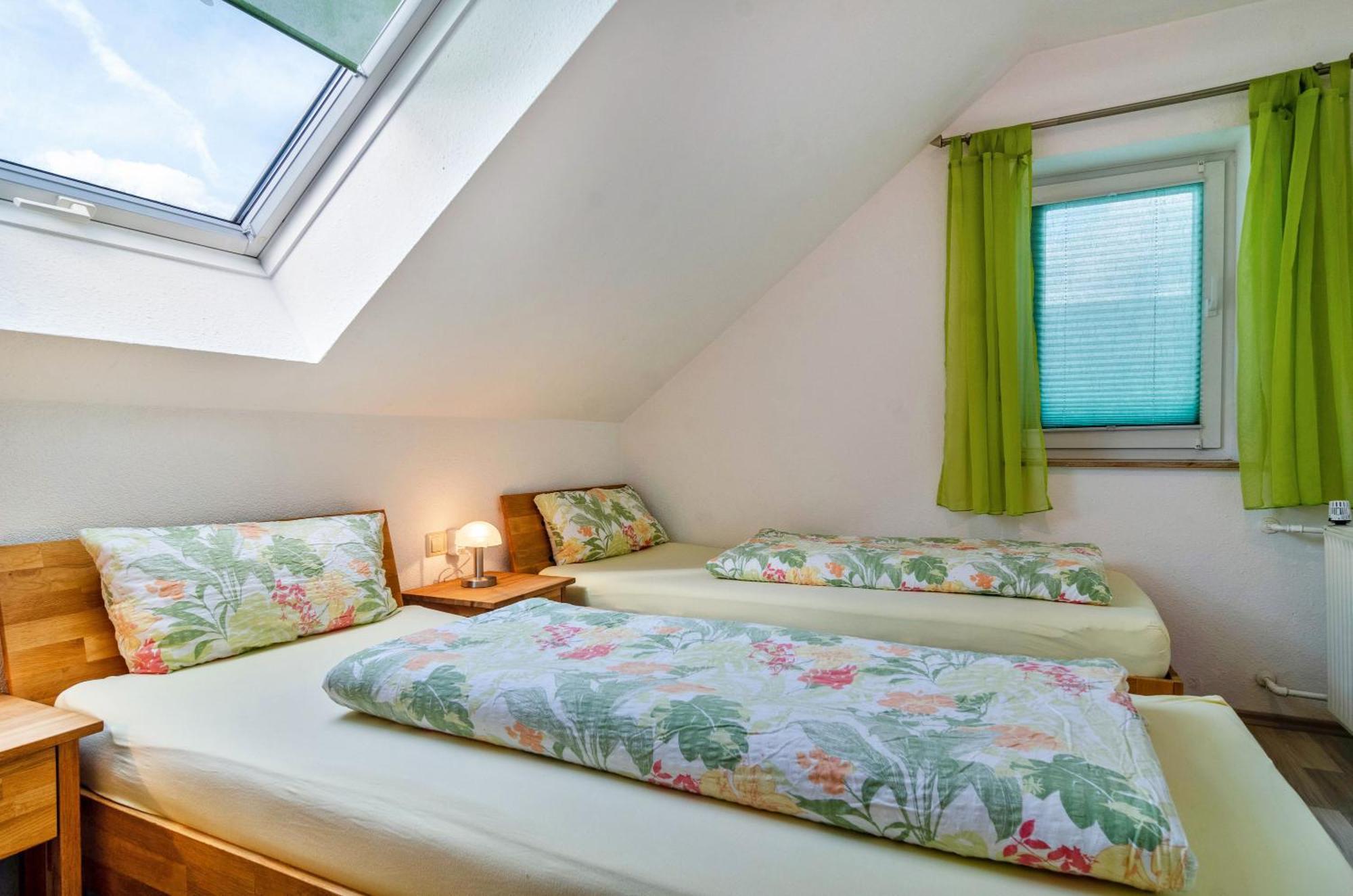 Arnold Laubbach Apartment Ostrach Екстериор снимка