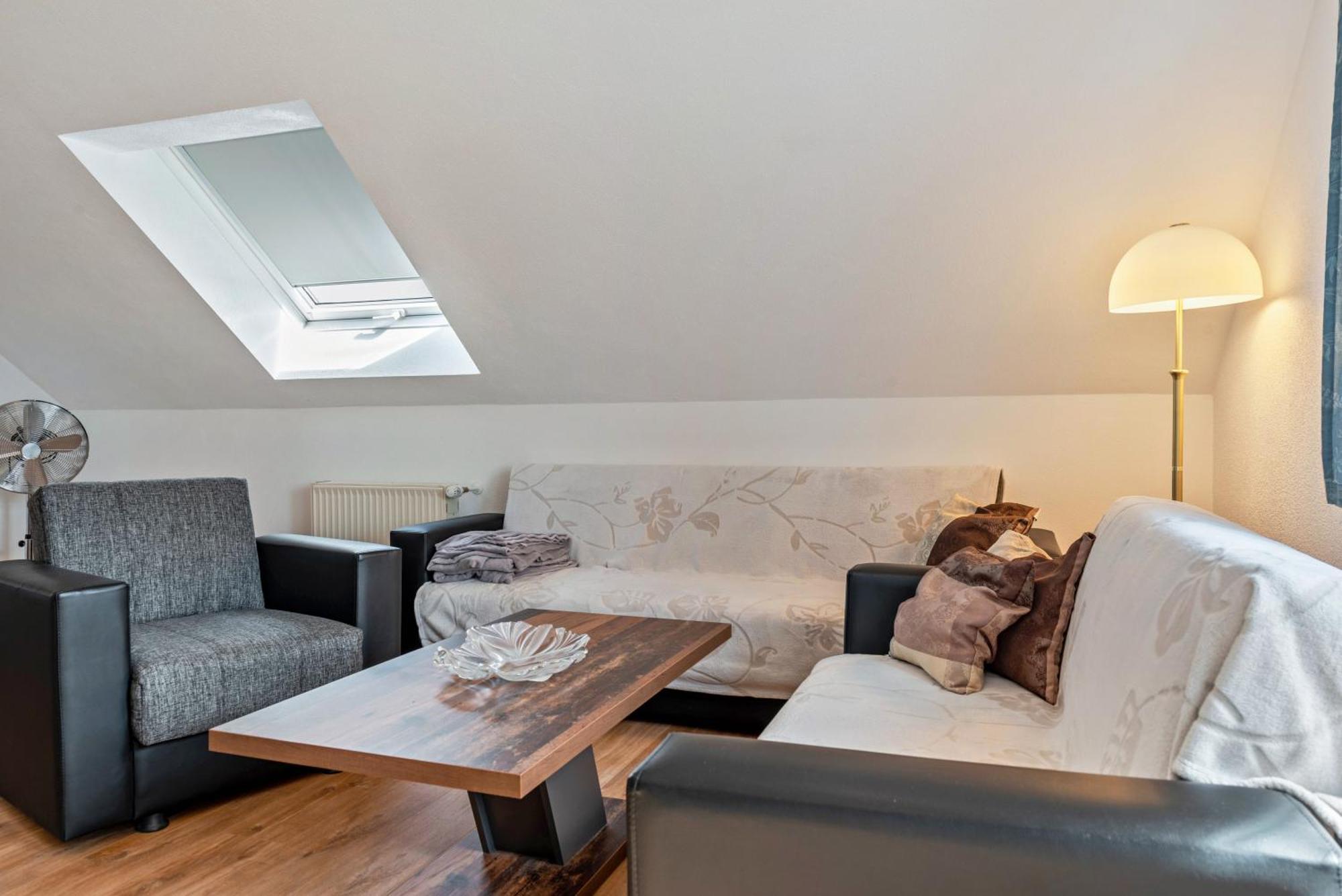 Arnold Laubbach Apartment Ostrach Екстериор снимка